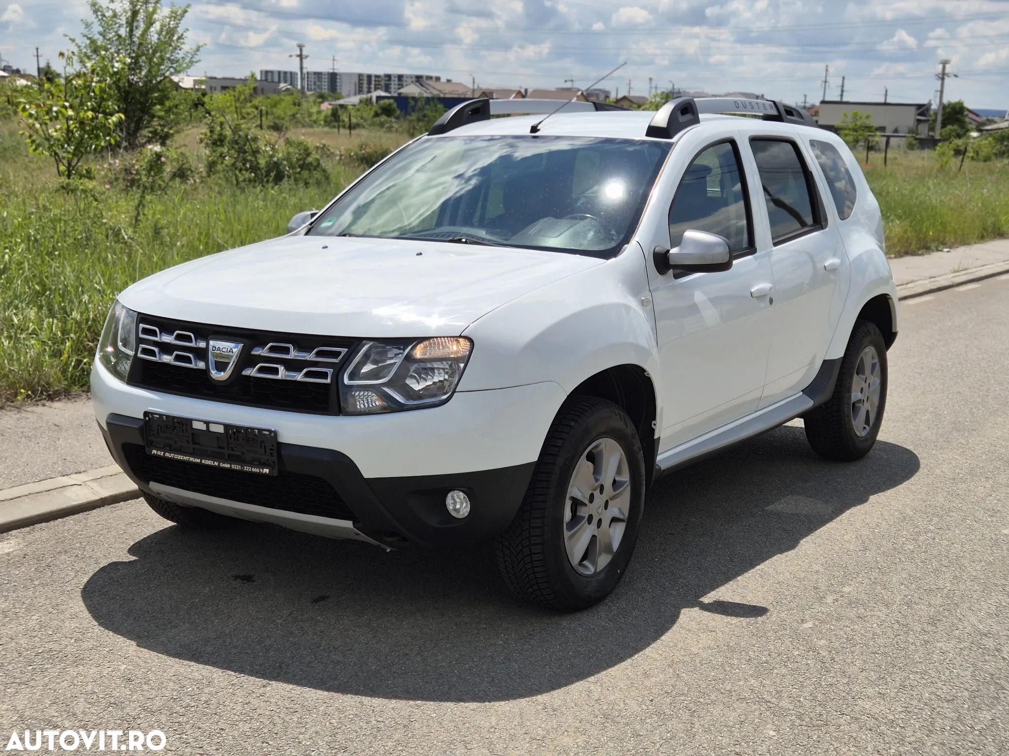 Dacia Duster 1.5 dCi 4x2 Laureate - 1