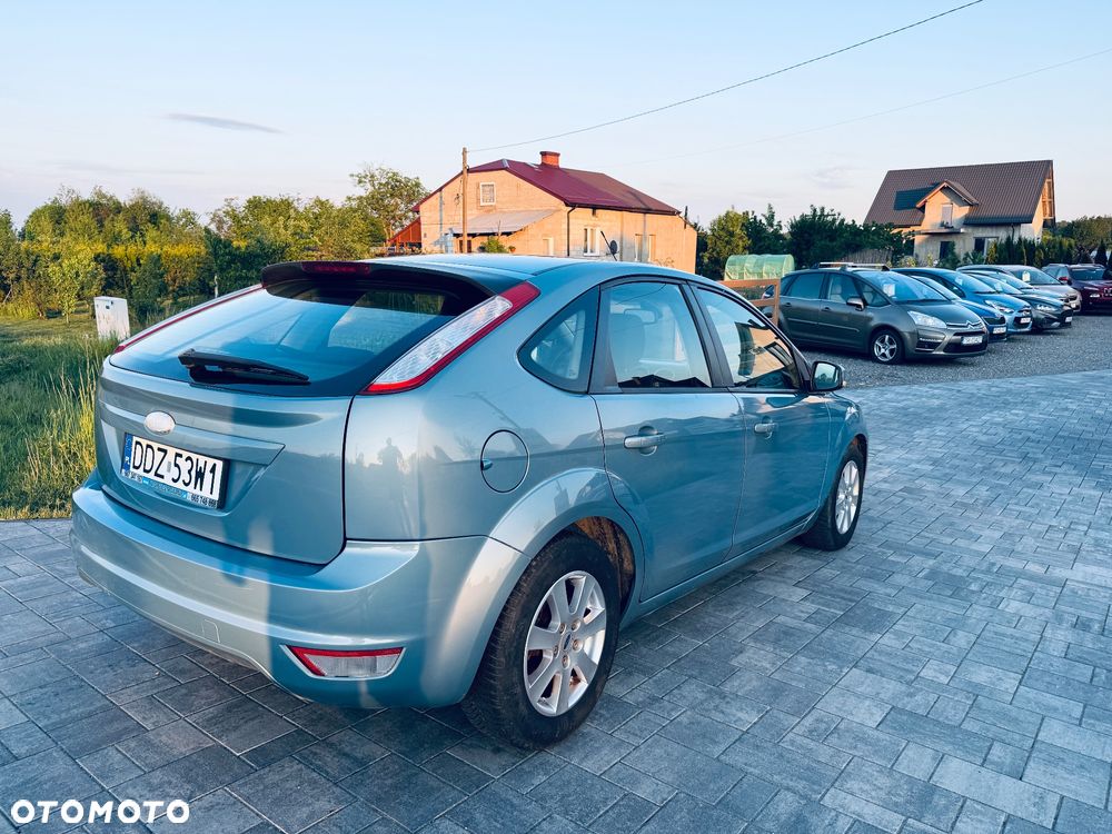 Ford Focus 1.6 16V Sport - 30