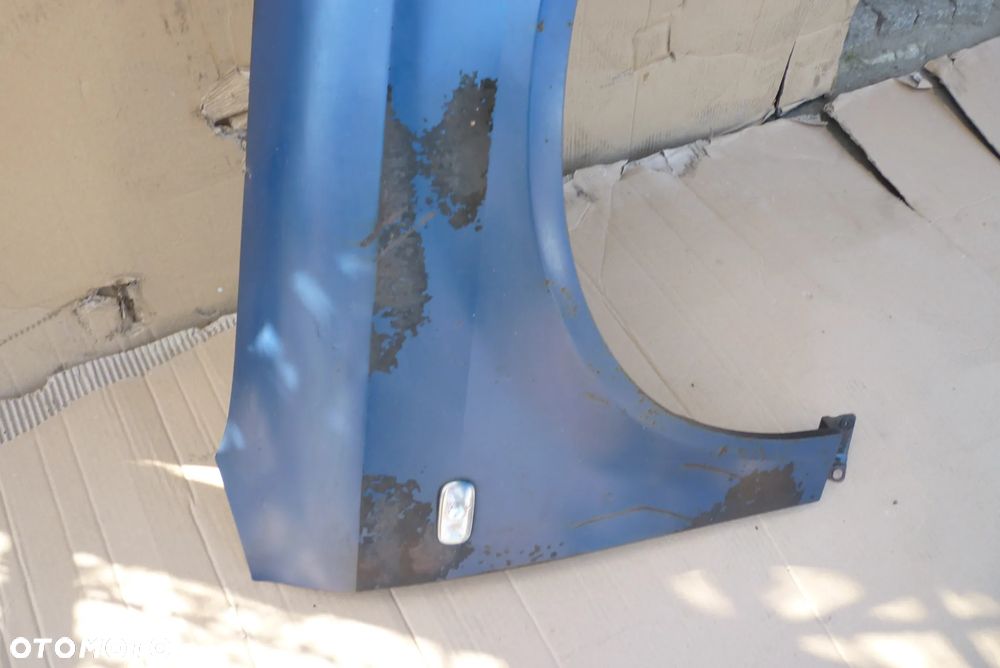 Błotnik prawy AUDI A4 B6 - 3