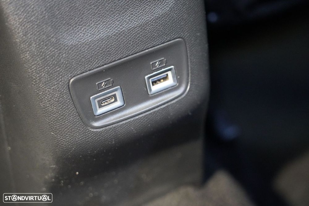 Peugeot 2008 PureTech 100 Allure - 31