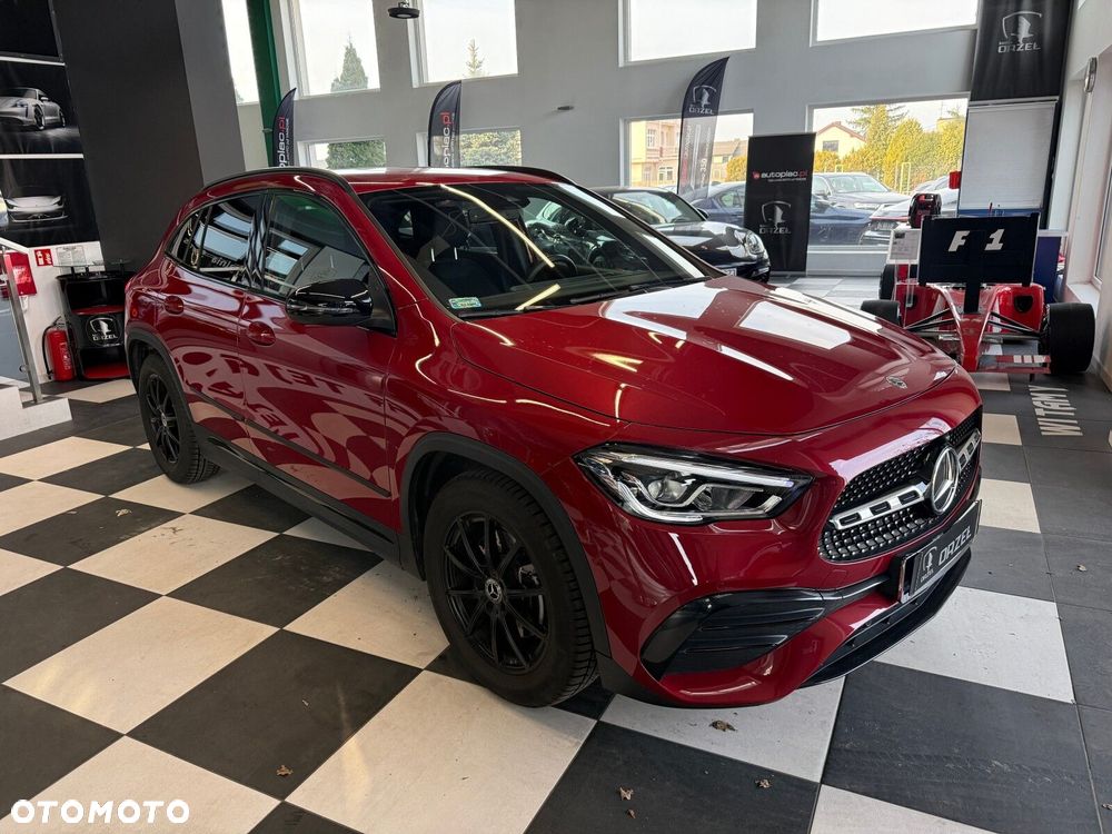 Mercedes-Benz GLA - 3