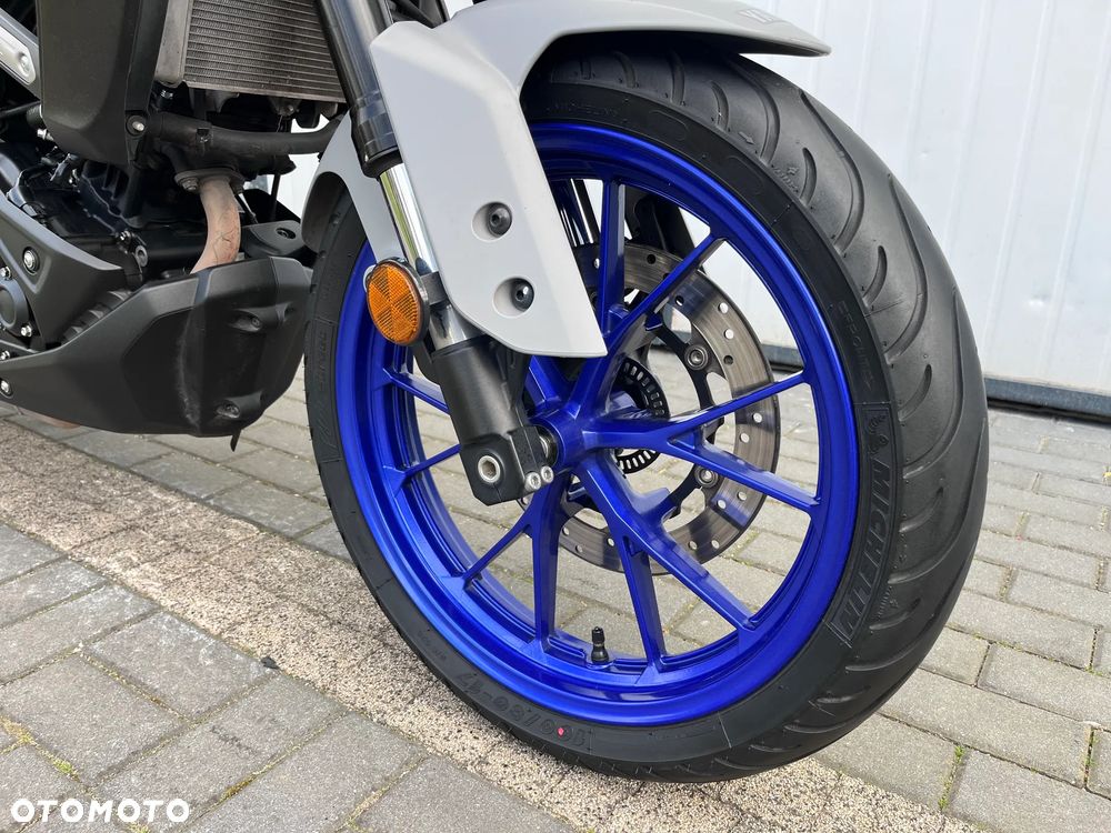 Yamaha MT - 23