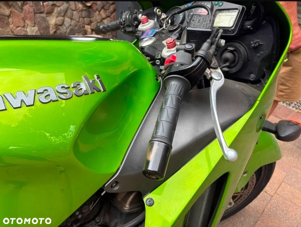 Kawasaki Ninja - 4