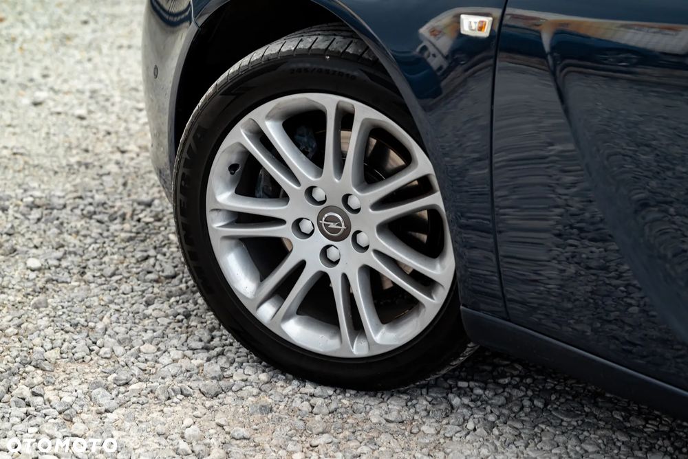 Opel Insignia 2.0 Turbo 4x4 Cosmo - 15