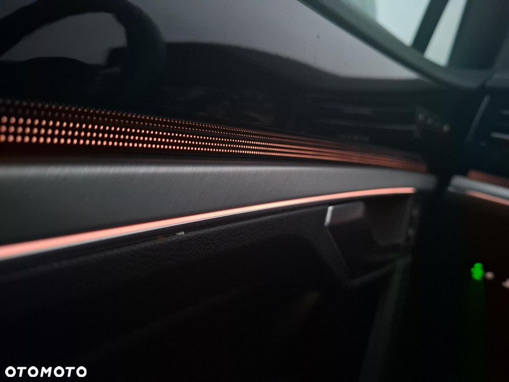 Volkswagen Touareg - 25