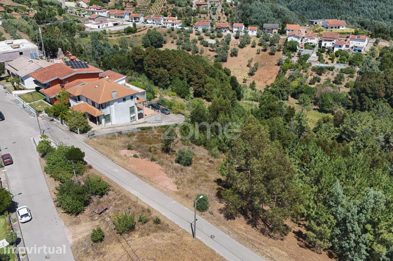 Excelente Terreno Urbano com 1.698 m² na Bemposta – Oportunidade Ún... - Grande imagem: 3/11