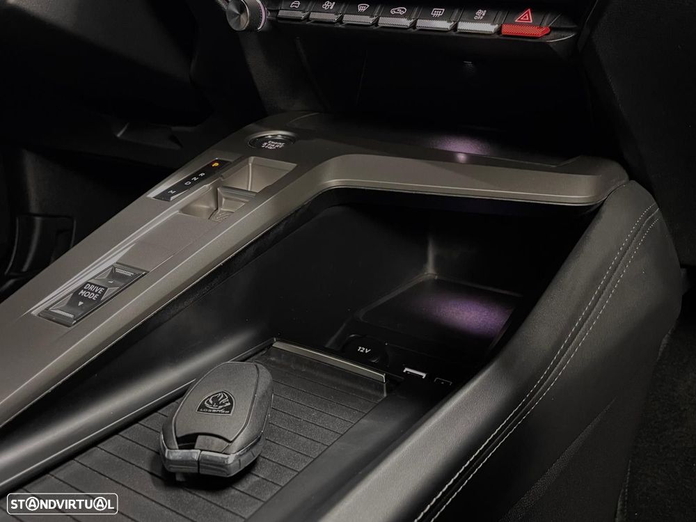 Peugeot 308 SW 1.5 BlueHDi Allure Pack EAT8 - 23