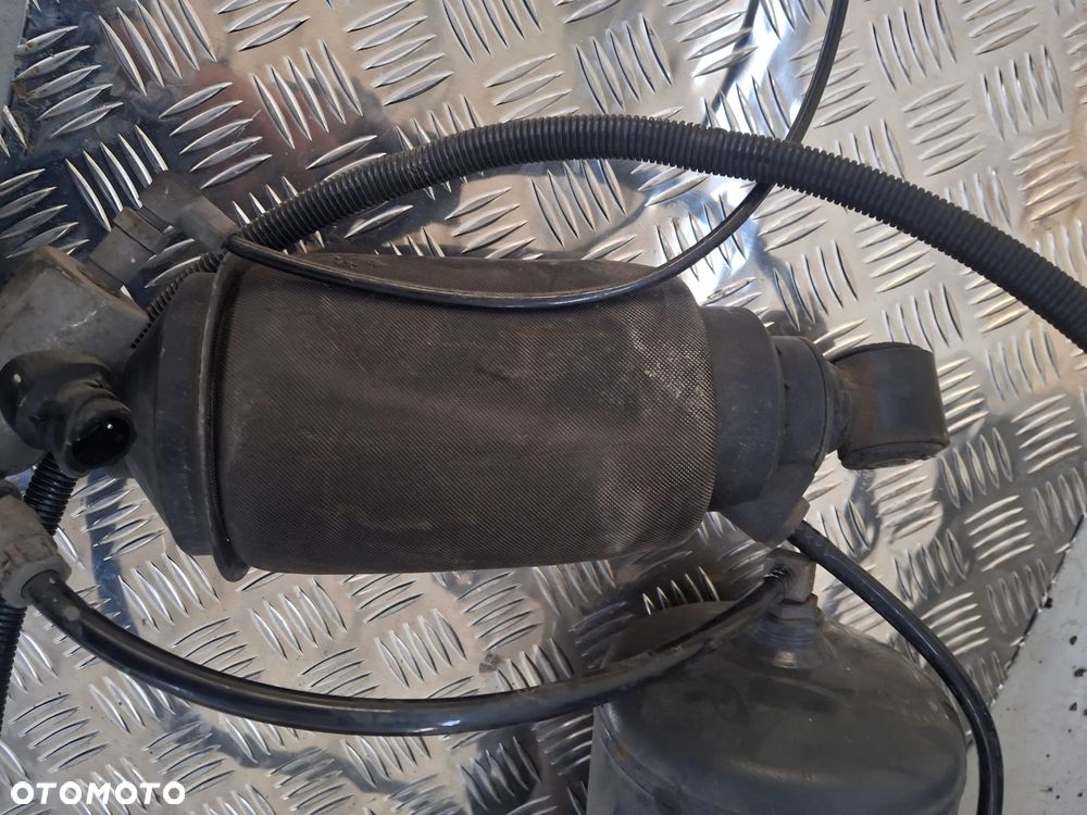 AMORTYZATORY PNEUMATYCZNE KABINY DAF CF 400 XF 106 EURO 6 - 4
