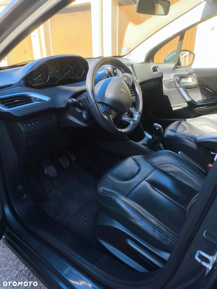 Peugeot 208 1.6 BlueHDi Active S&S - 6