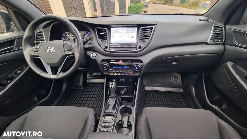 Hyundai Tucson blue 1.7 CRDi 2WD DCT Premium - 13
