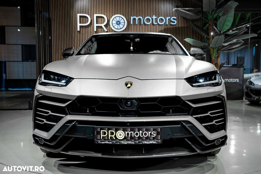 Lamborghini URUS - 11