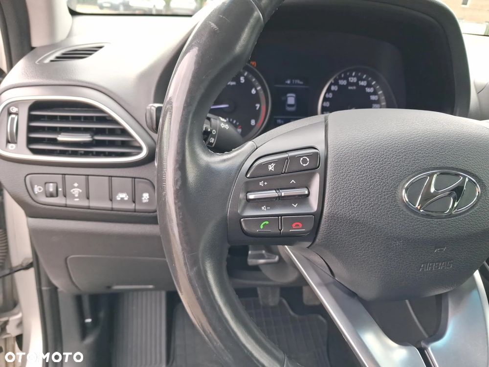 Hyundai i30 1.4 Classic + - 15