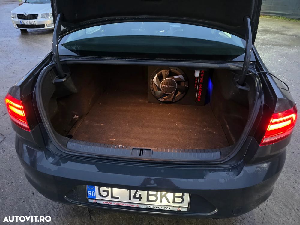 Volkswagen Passat 1.4 TSI Advance - 8