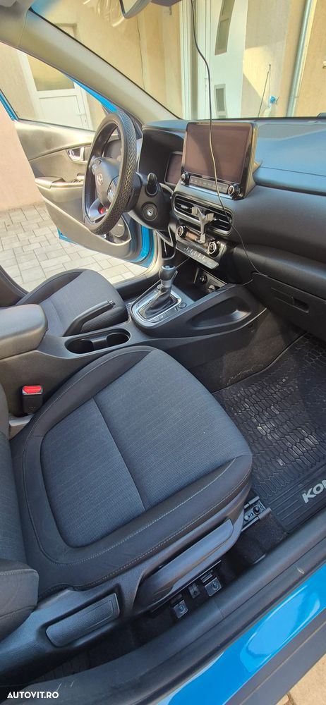Hyundai KONA - 8