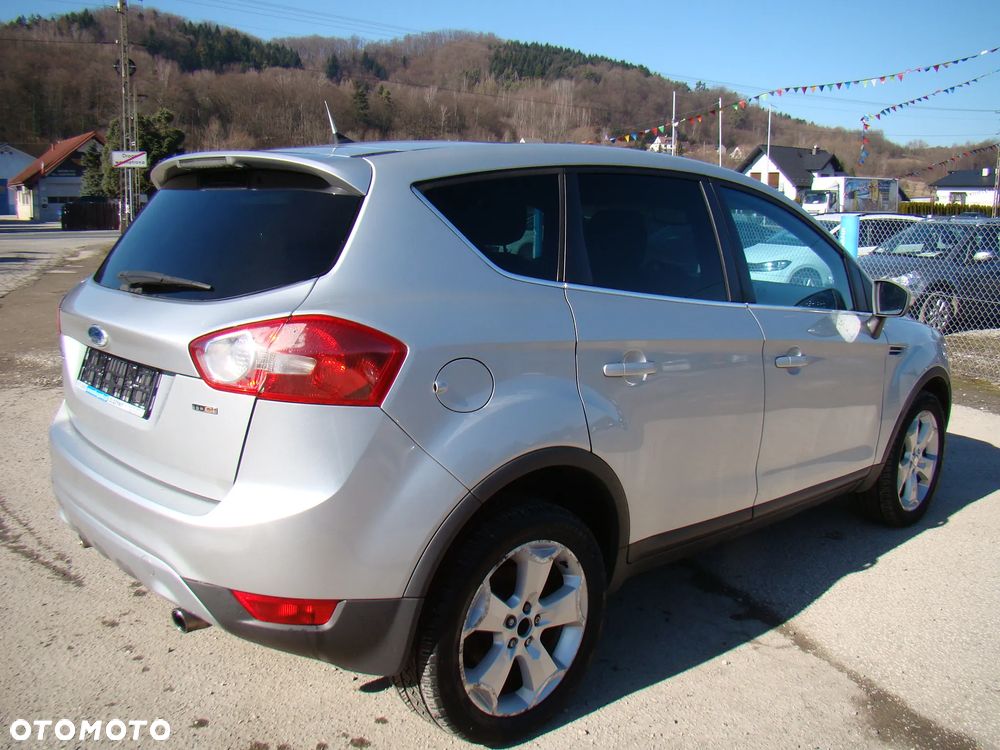 Ford Kuga 2.0 TDCi 4x4 Trend - 4
