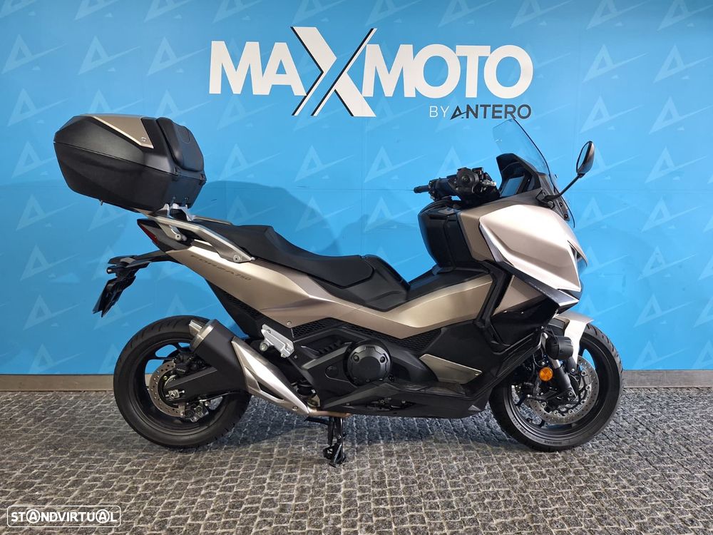 Honda Forza 750 - 1