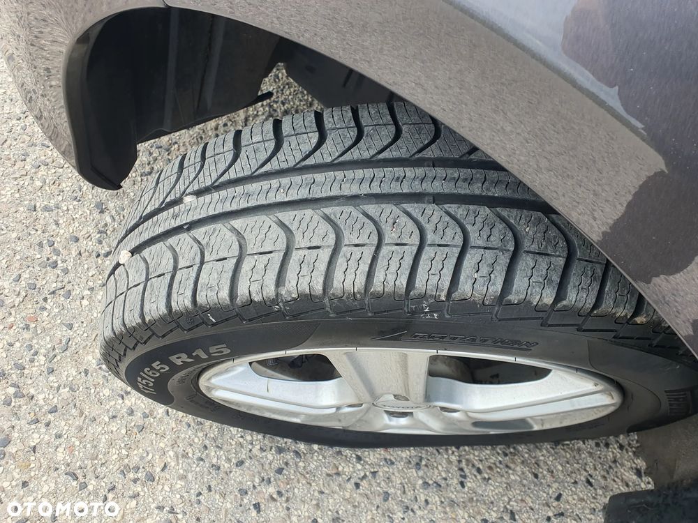 Toyota Yaris 1.33 VVT-i Comfort - 26