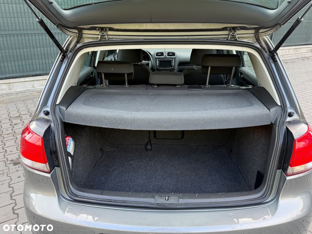 Volkswagen Golf 1.6 Edition - 22