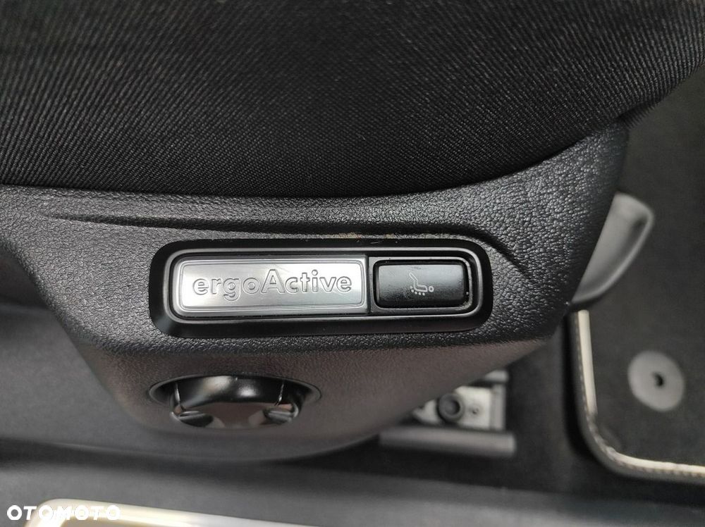 Volkswagen Tiguan - 20