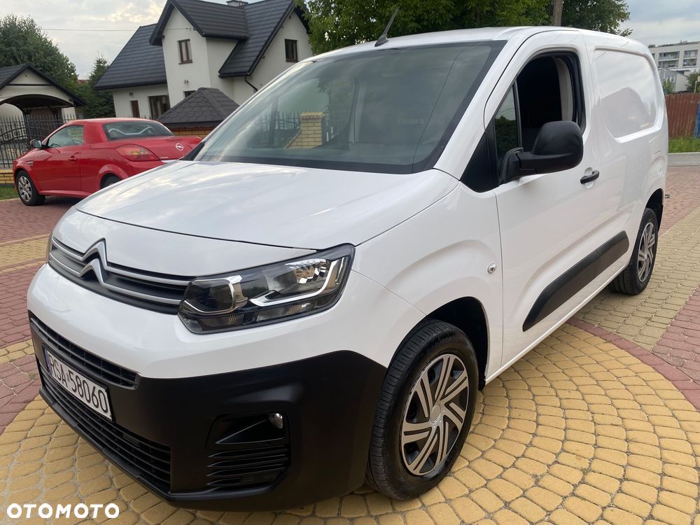 Peugeot PARTNER 1.6HDI 3-osobowy zakupiony w salonie w Rzeszowie - 32