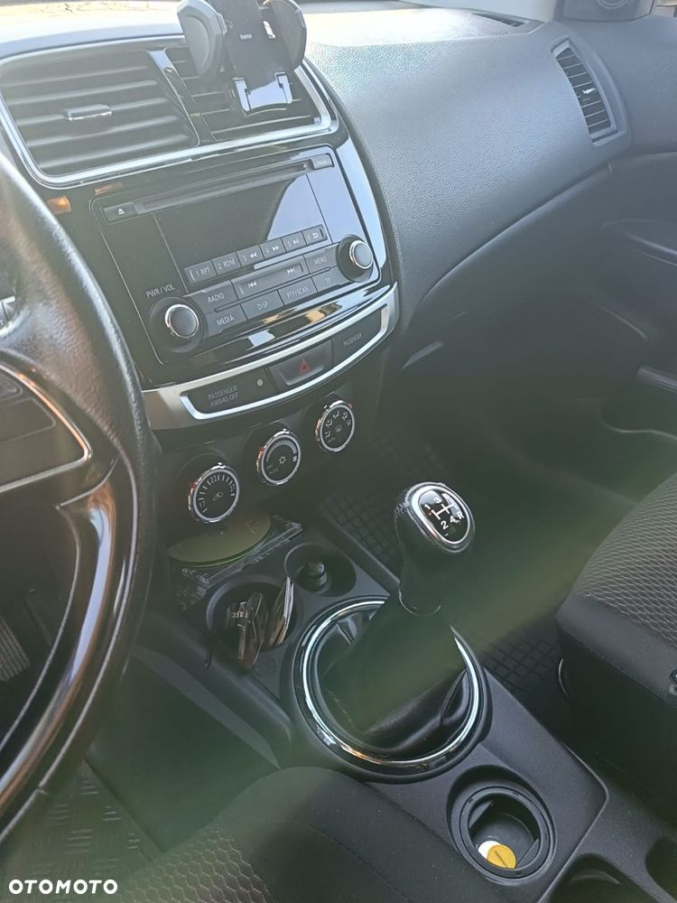 Mitsubishi ASX 1.6 Inform EU6 - 13