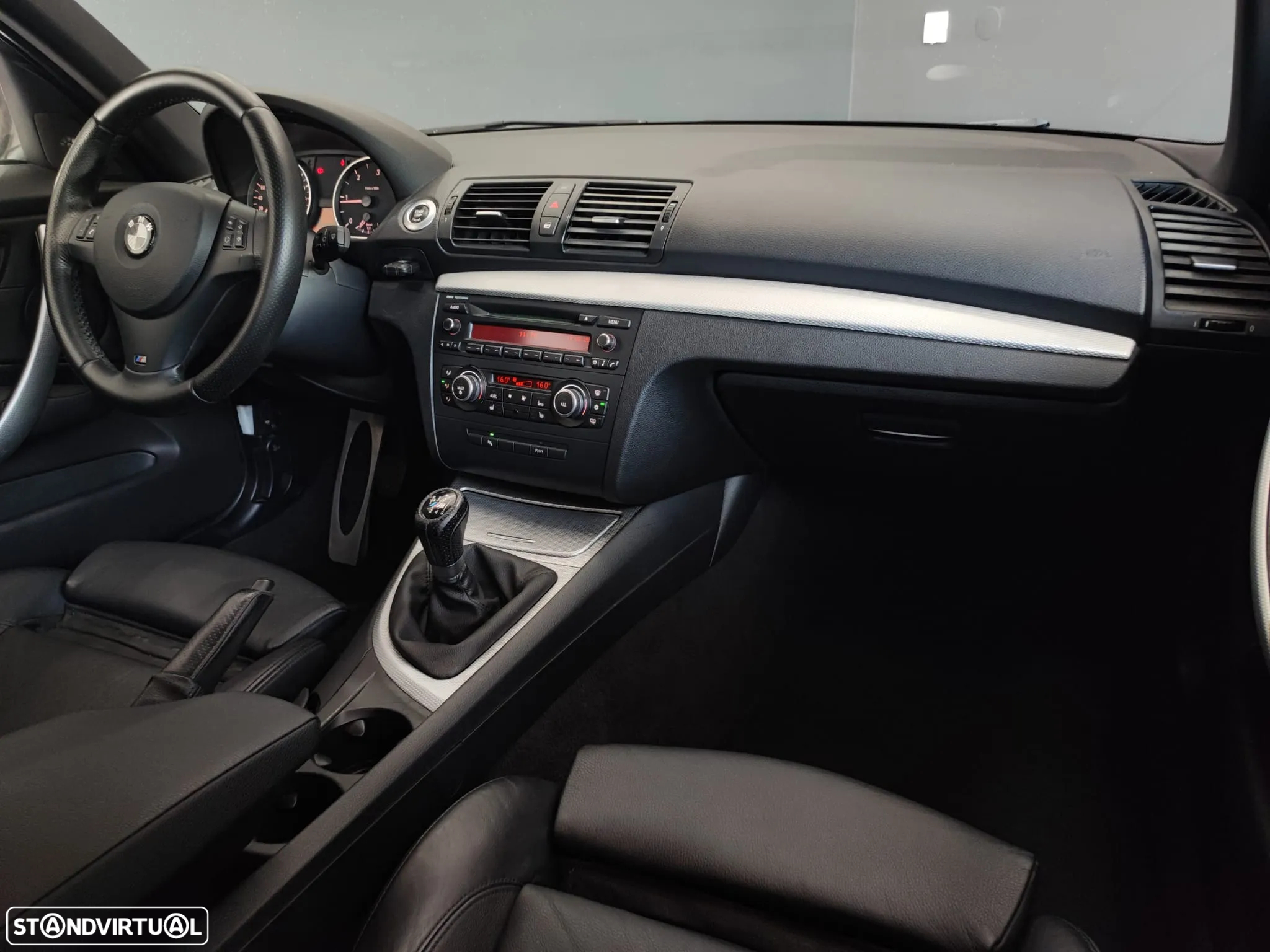 BMW 118 d Pack M - 33