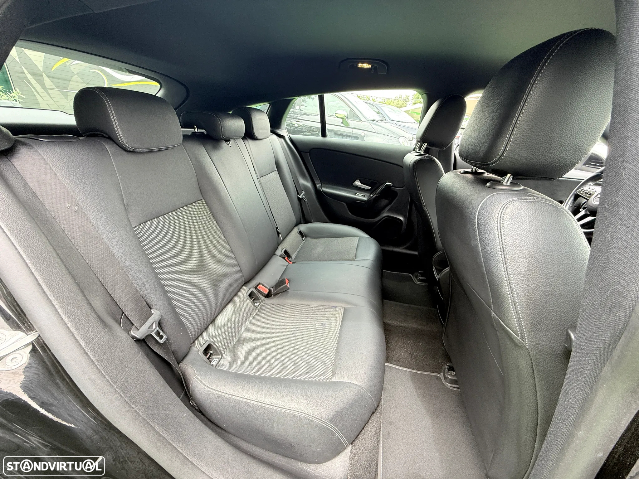 Mercedes-Benz CLA 180 d Shooting Brake 7G-DCT - 20