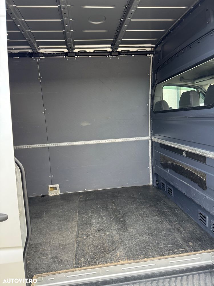Volkswagen Crafter - 4