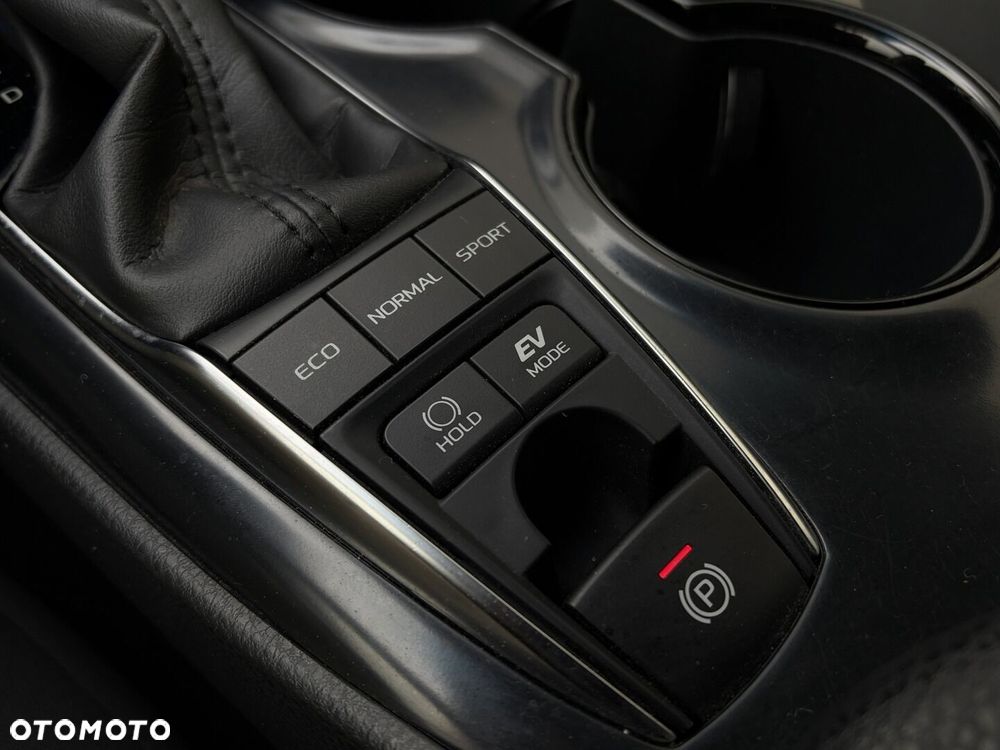 Toyota Camry 2.5 Hybrid Comfort CVT - 26