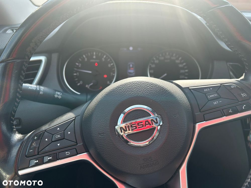Nissan Qashqai 1.3 DIG-T N-Connecta - 16