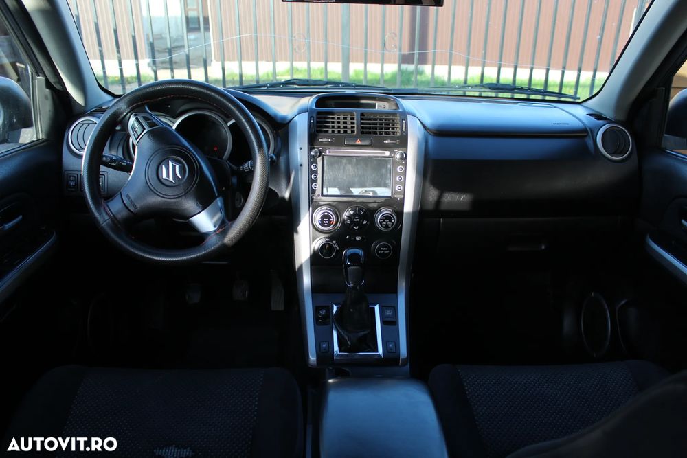 Suzuki Vitara - 11