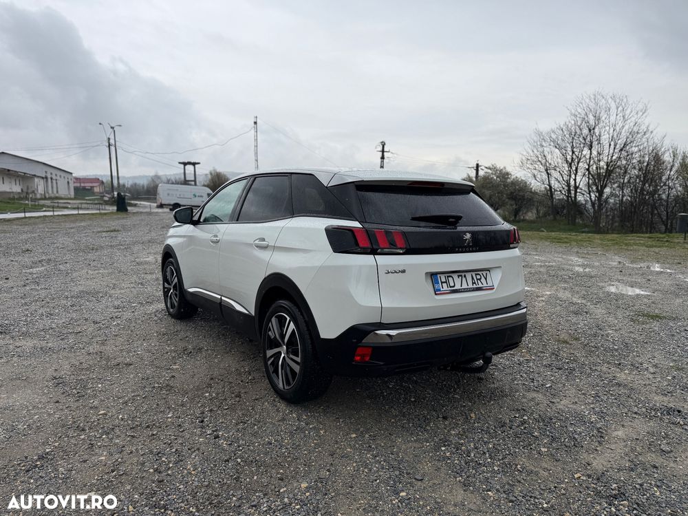 Peugeot 3008 1.2 PureTech Turbo S&S Allure - 8