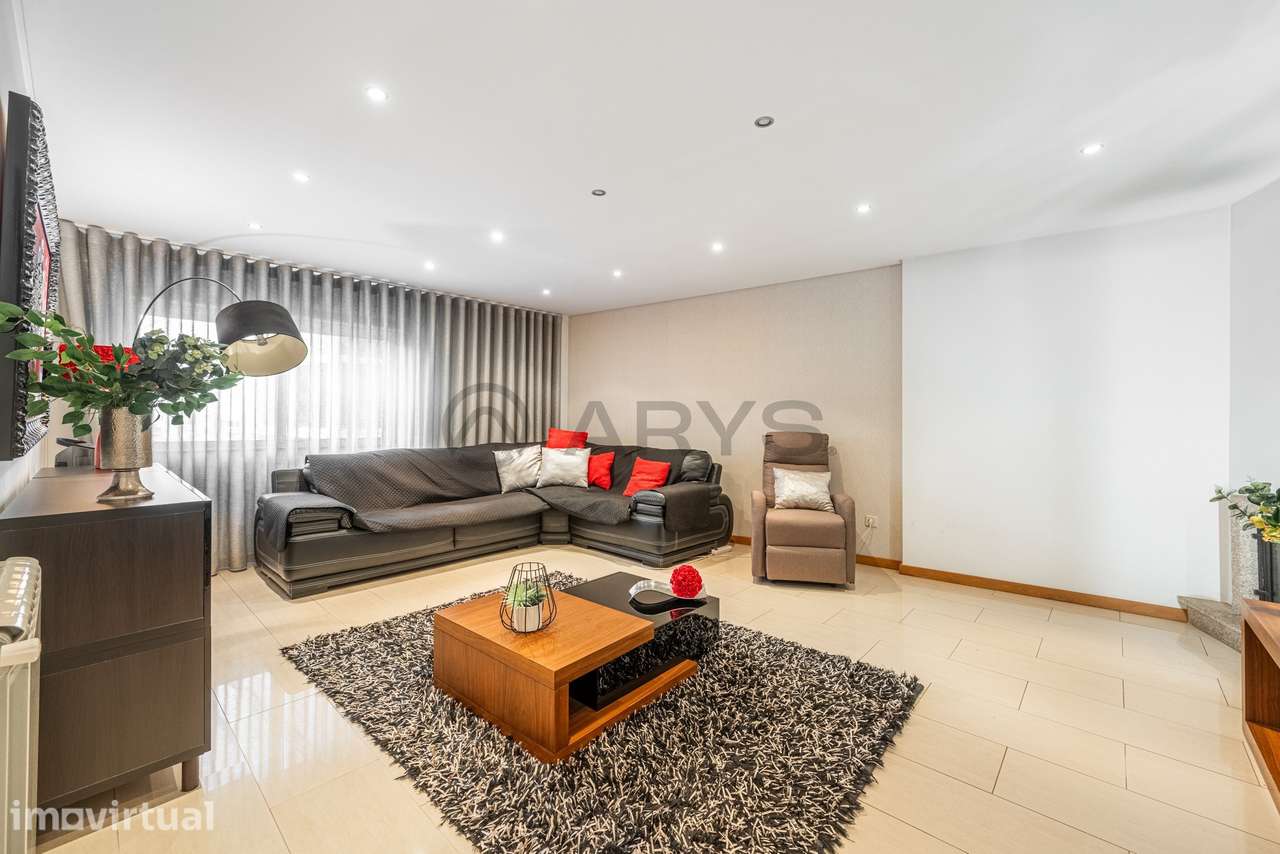 Apartamento T3 em Real - Grande imagem: 2/19