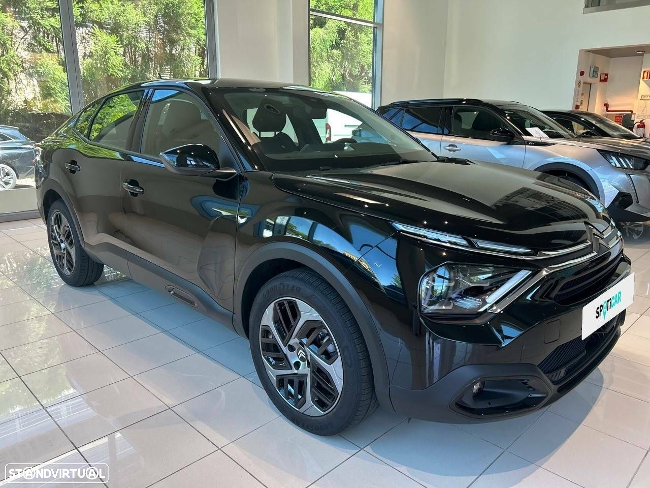 Citroën C4 X 1.2 PureTech Plus EAT8 - 3
