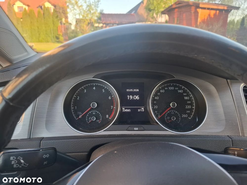 Volkswagen Golf 1.2 TSI BMT Comfortline - 6
