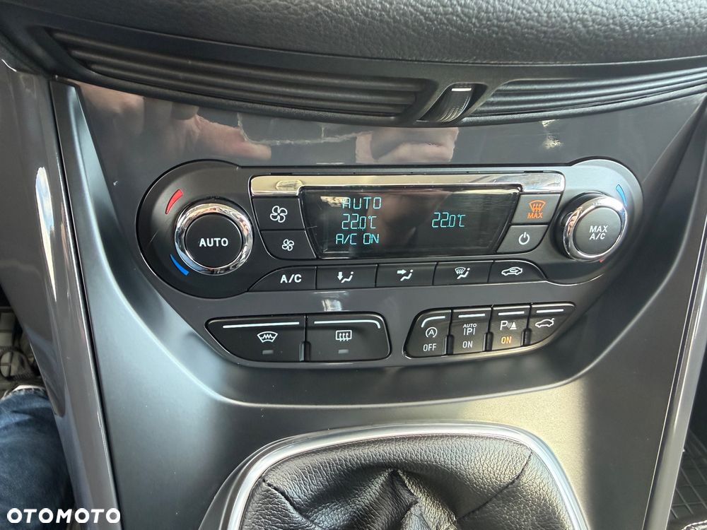 Ford Kuga 2.0 TDCi 4x4 Titanium - 30