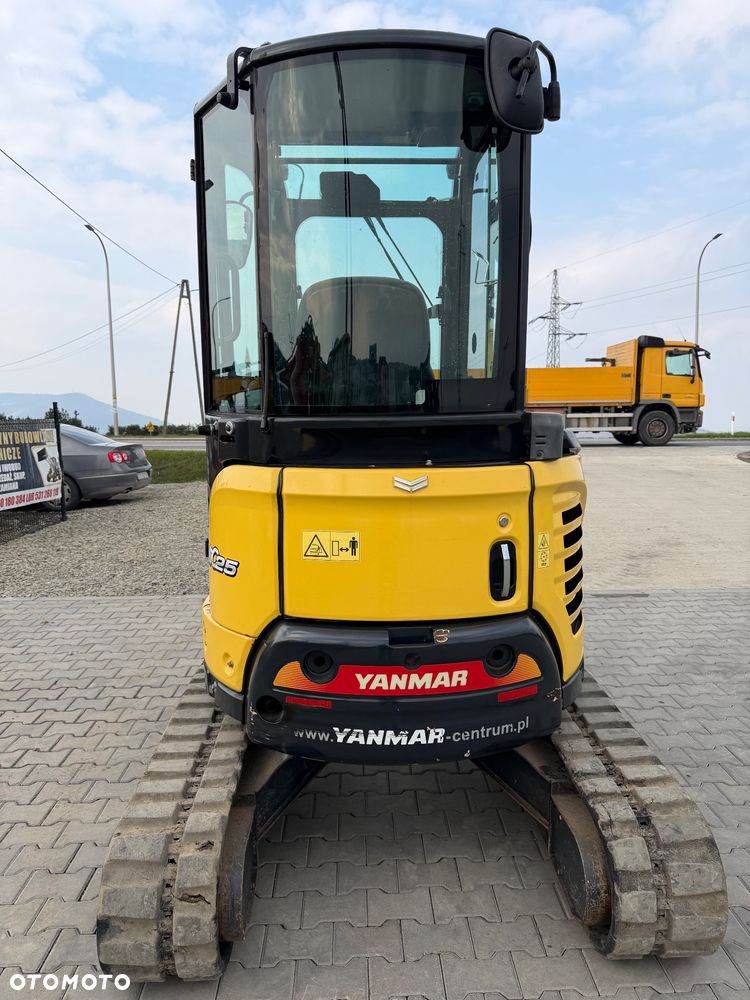 Yanmar Vio25 - 2
