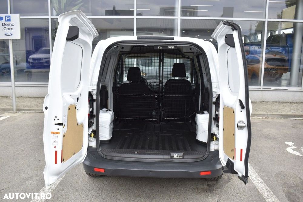 Ford Transit Courier - 7
