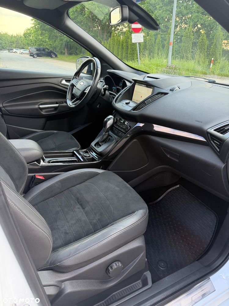Ford Kuga 2.0 TDCi 4x4 ST-Line - 12
