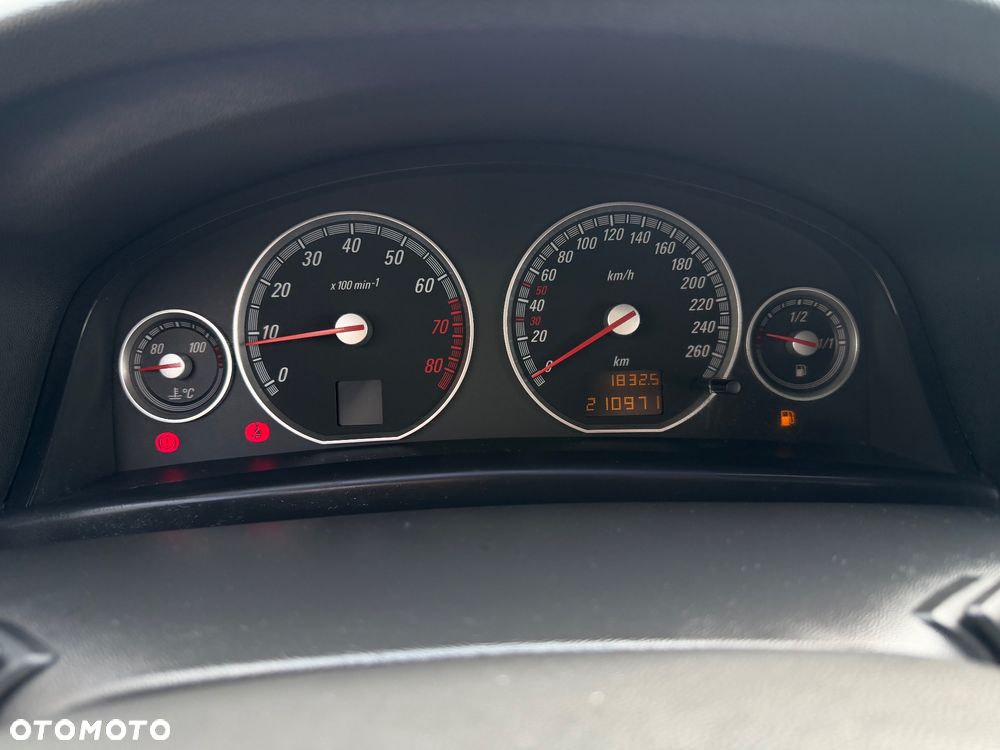 Opel Vectra 2.2 CDX - 23