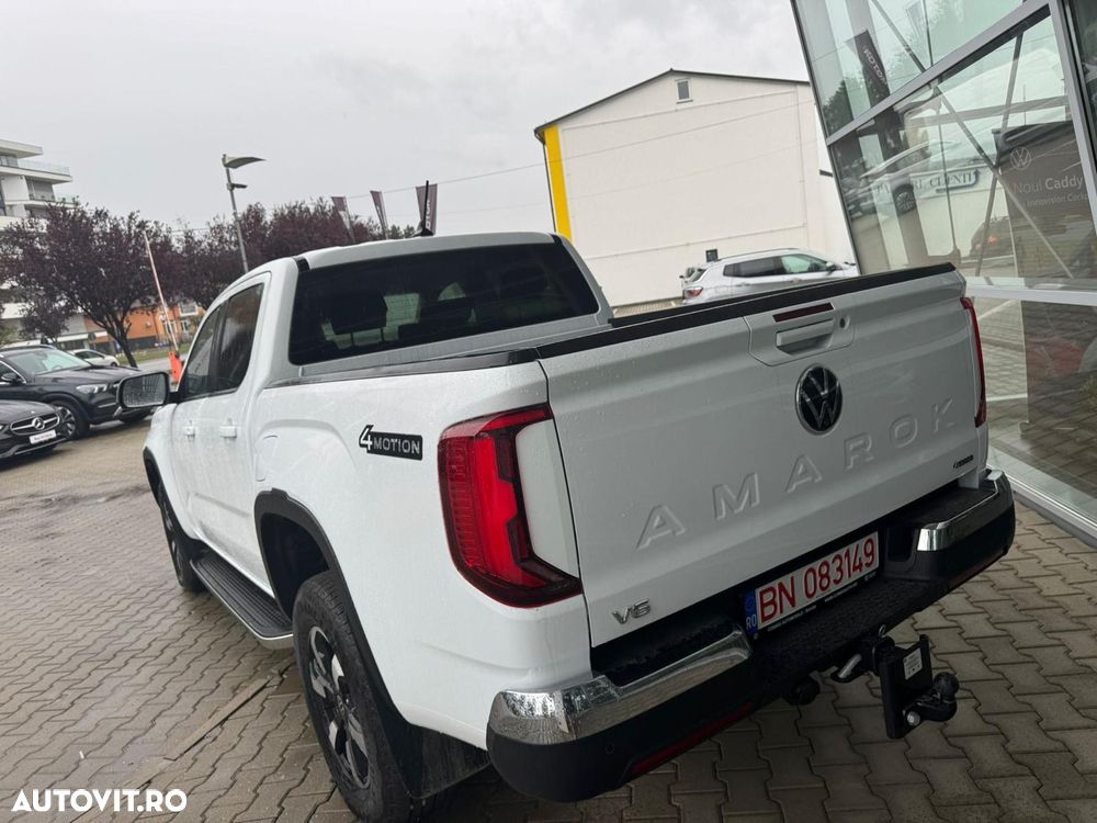 Volkswagen Amarok 3.0 TDI 241 CP 4M 10AT Style - 2