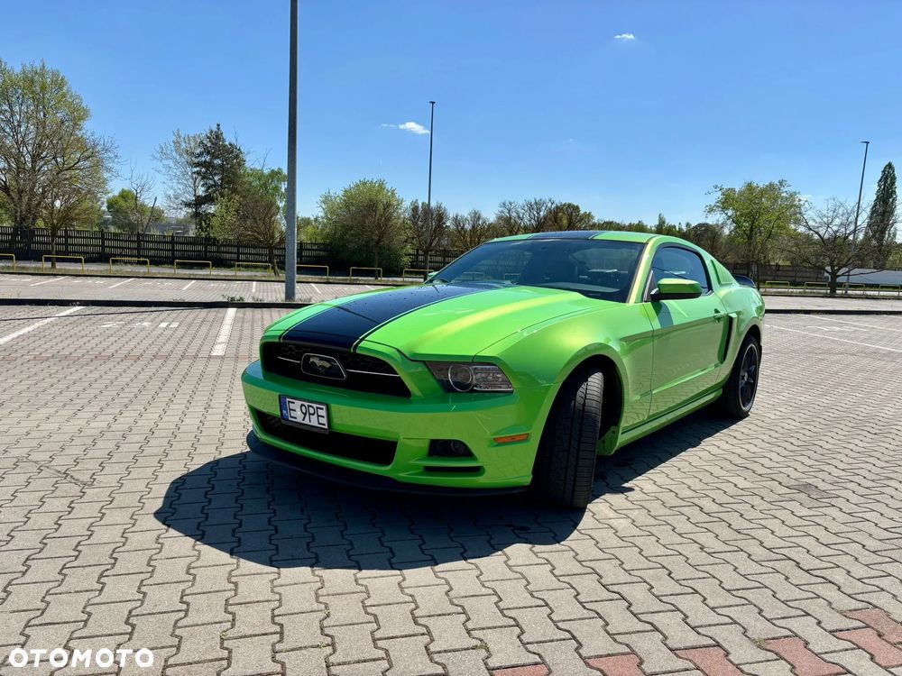 Ford Mustang 3.7 V6 Premium - 6