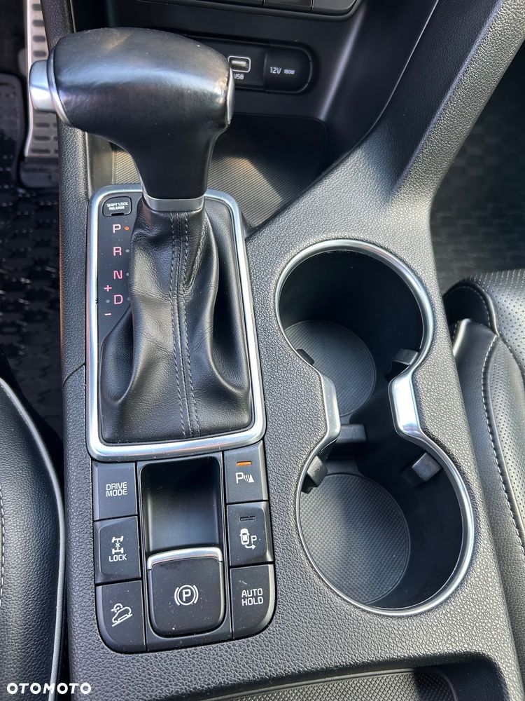 Kia Sportage 1.6 T-GDI AWD DCT GT LINE - 19