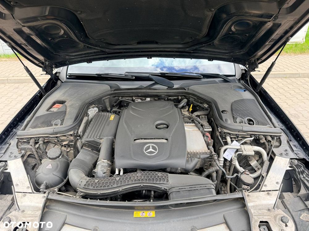 Mercedes-Benz Klasa E - 9