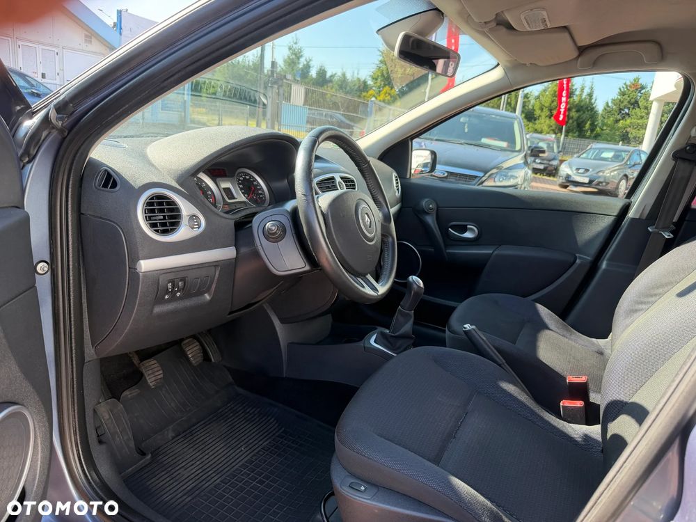 Renault Clio 1.2 TCE Authentique - 28
