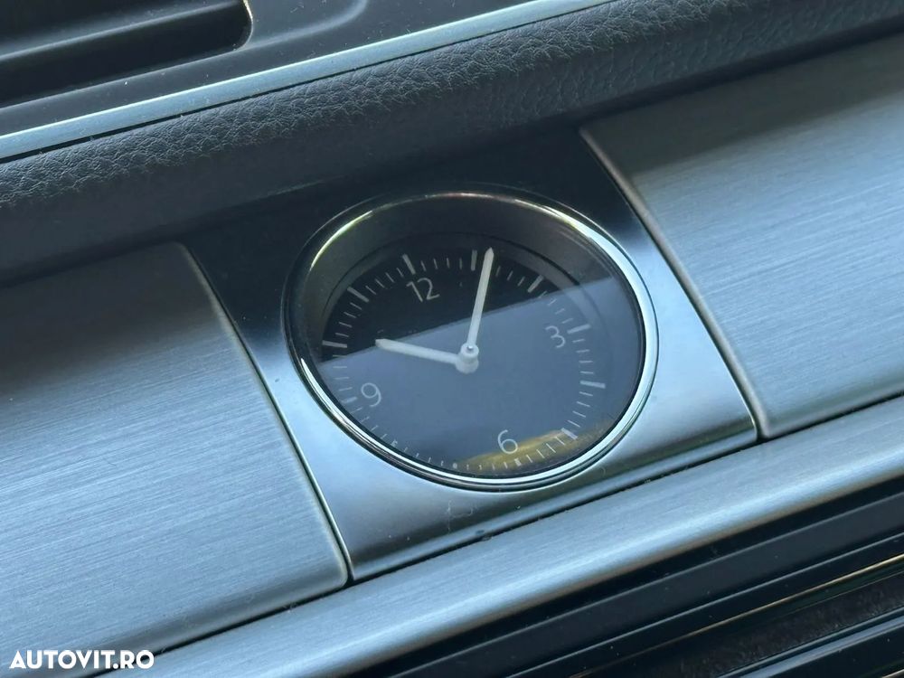 Volkswagen Passat - 12