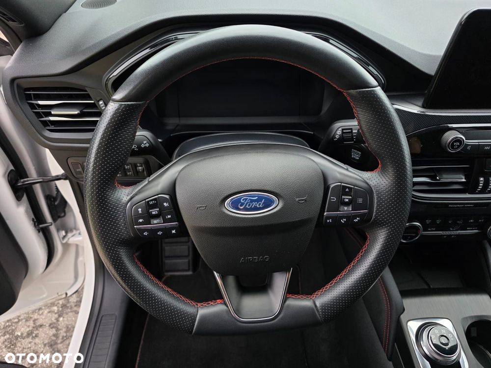 Ford Kuga 2.5 Duratec FHEV ST-LINE - 27