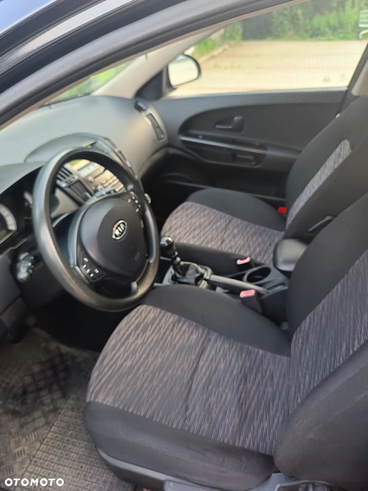 Kia Ceed 1.6 Comfort - 12