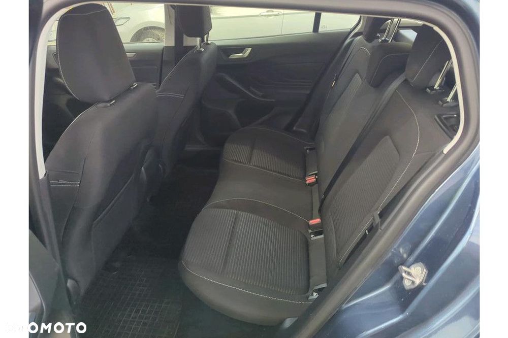 Ford Focus 1.0 EcoBoost Titanium - 8