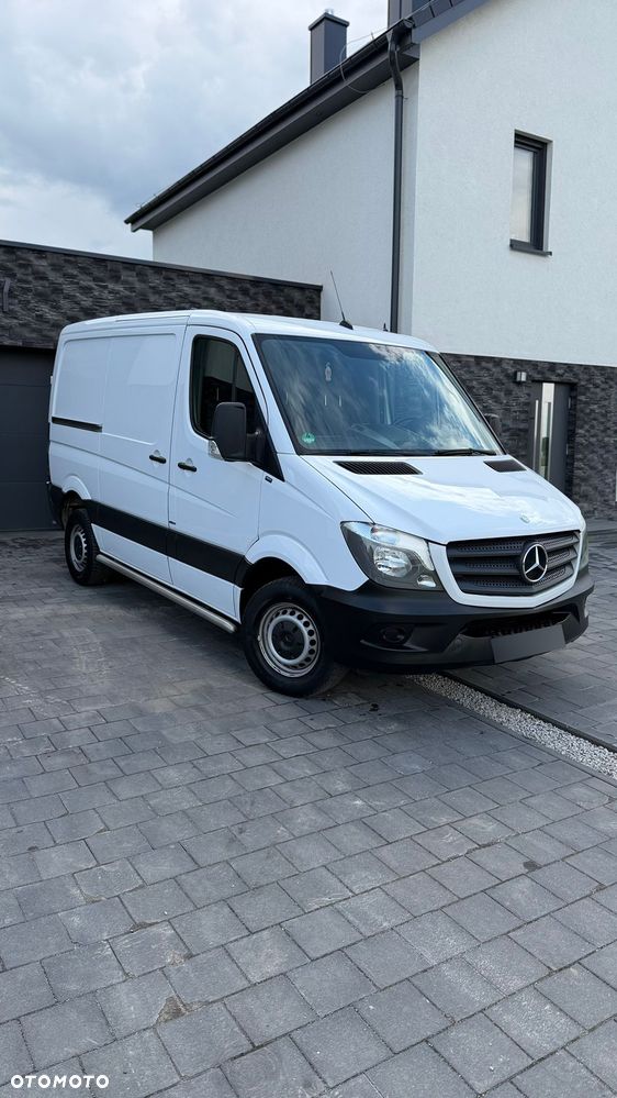 Mercedes-Benz Sprinter - 1